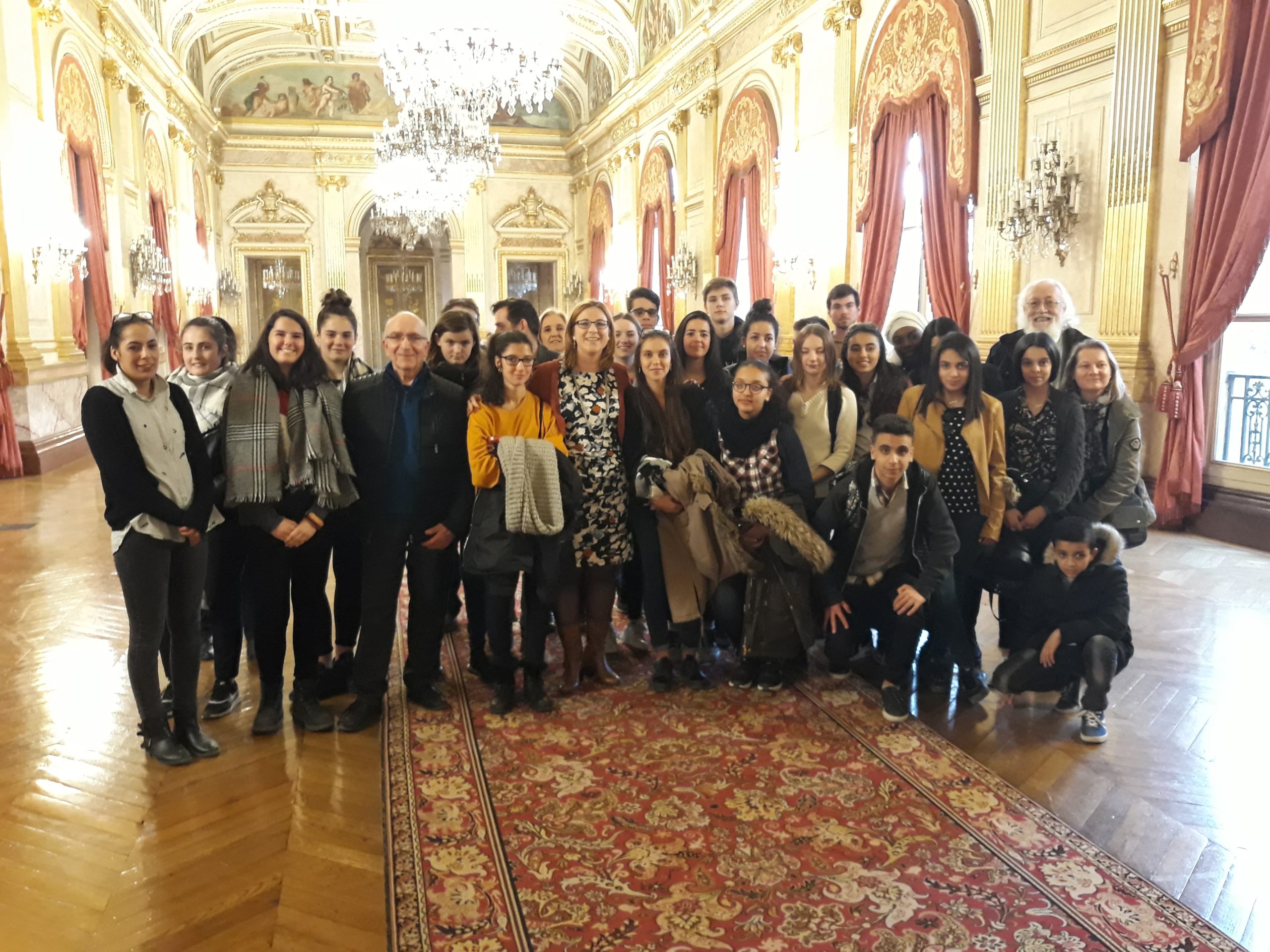 Dans l'Assemblée avec Mme la Députée